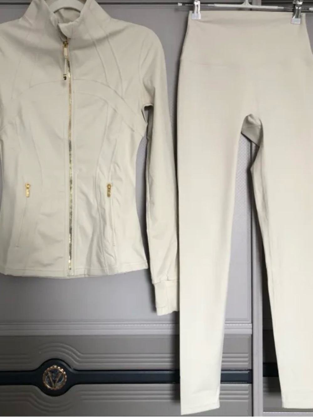 Lululemon Set - XL/White - Picture 2 of 4
